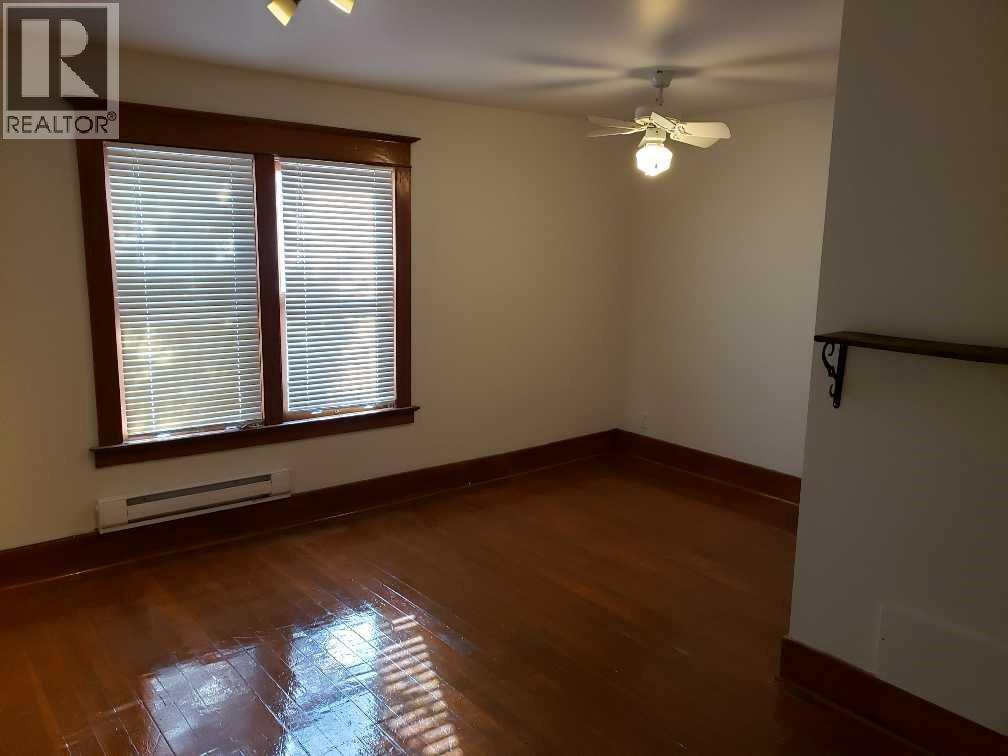 Single Family House for Sale in   Avenue SW Richmond Calgary 