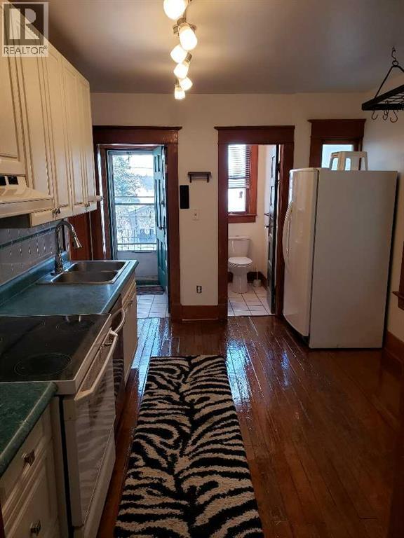 Single Family House for Sale in   Avenue SW Richmond Calgary 