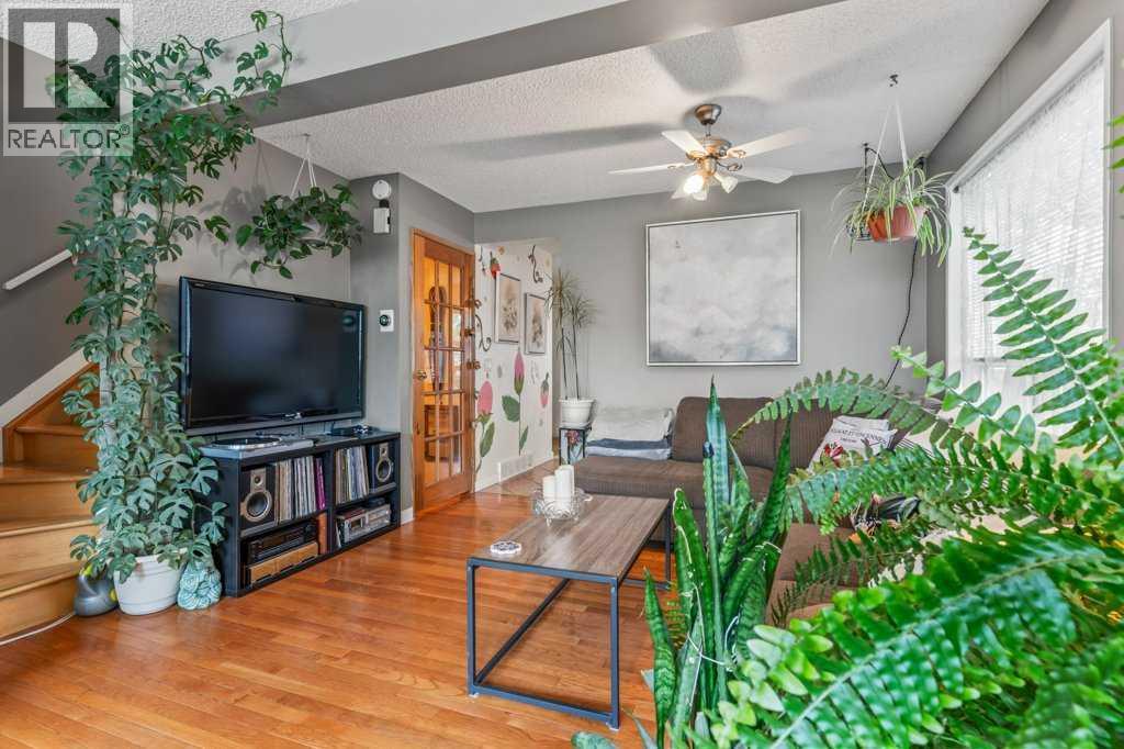 Single Family House for Sale in  Rivercrest Circle SE Riverbend Calgary 