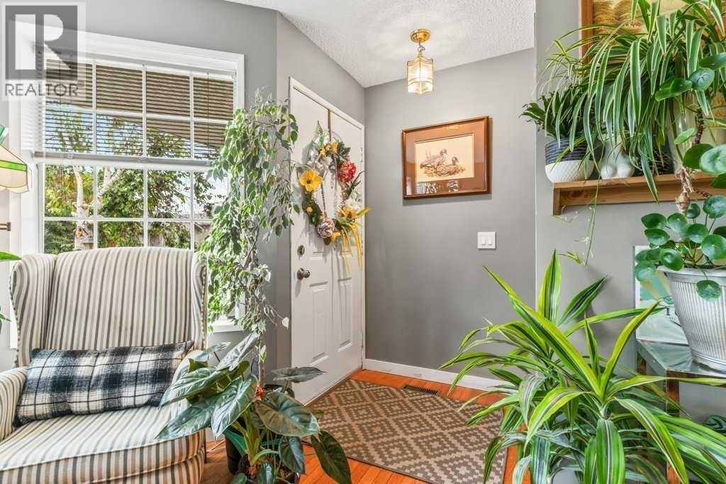 Single Family House for Sale in  Rivercrest Circle SE Riverbend Calgary 