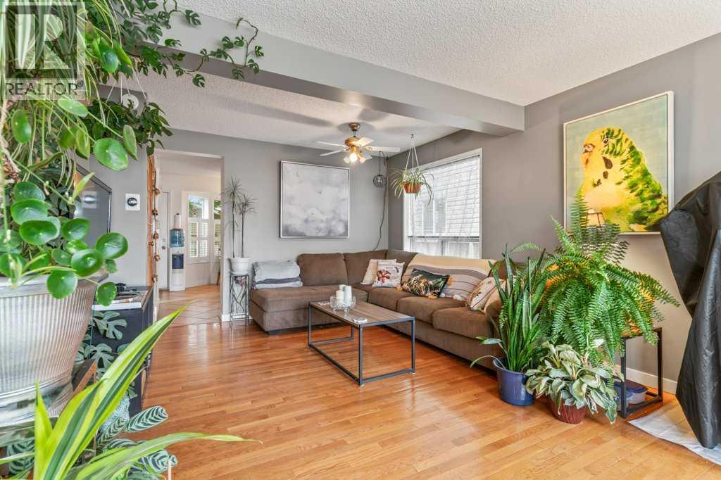 Single Family House for Sale in  Rivercrest Circle SE Riverbend Calgary 