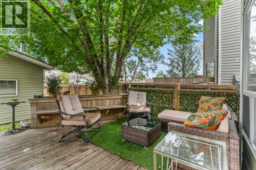 Single Family House for Sale in  Rivercrest Circle SE Riverbend Calgary 