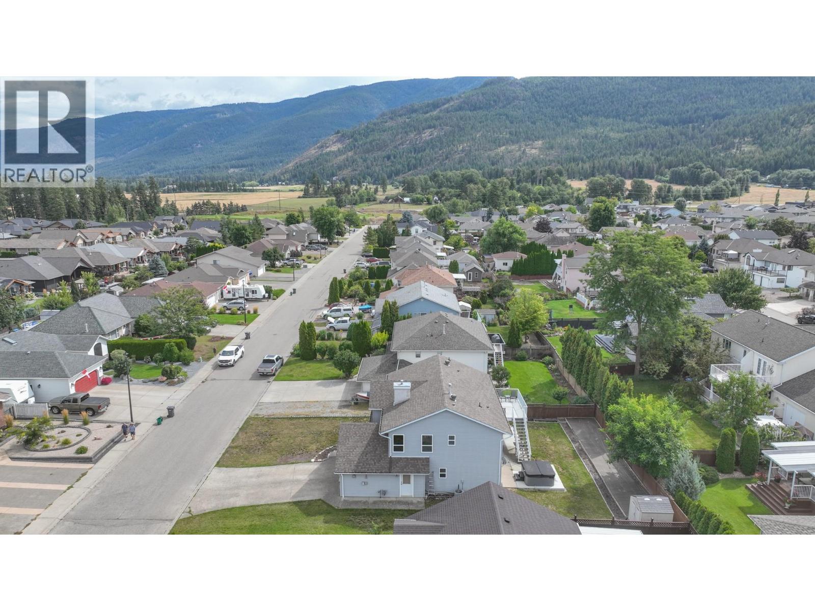 Photo 18 of 2401 Bradley Drive, Armstrong BC