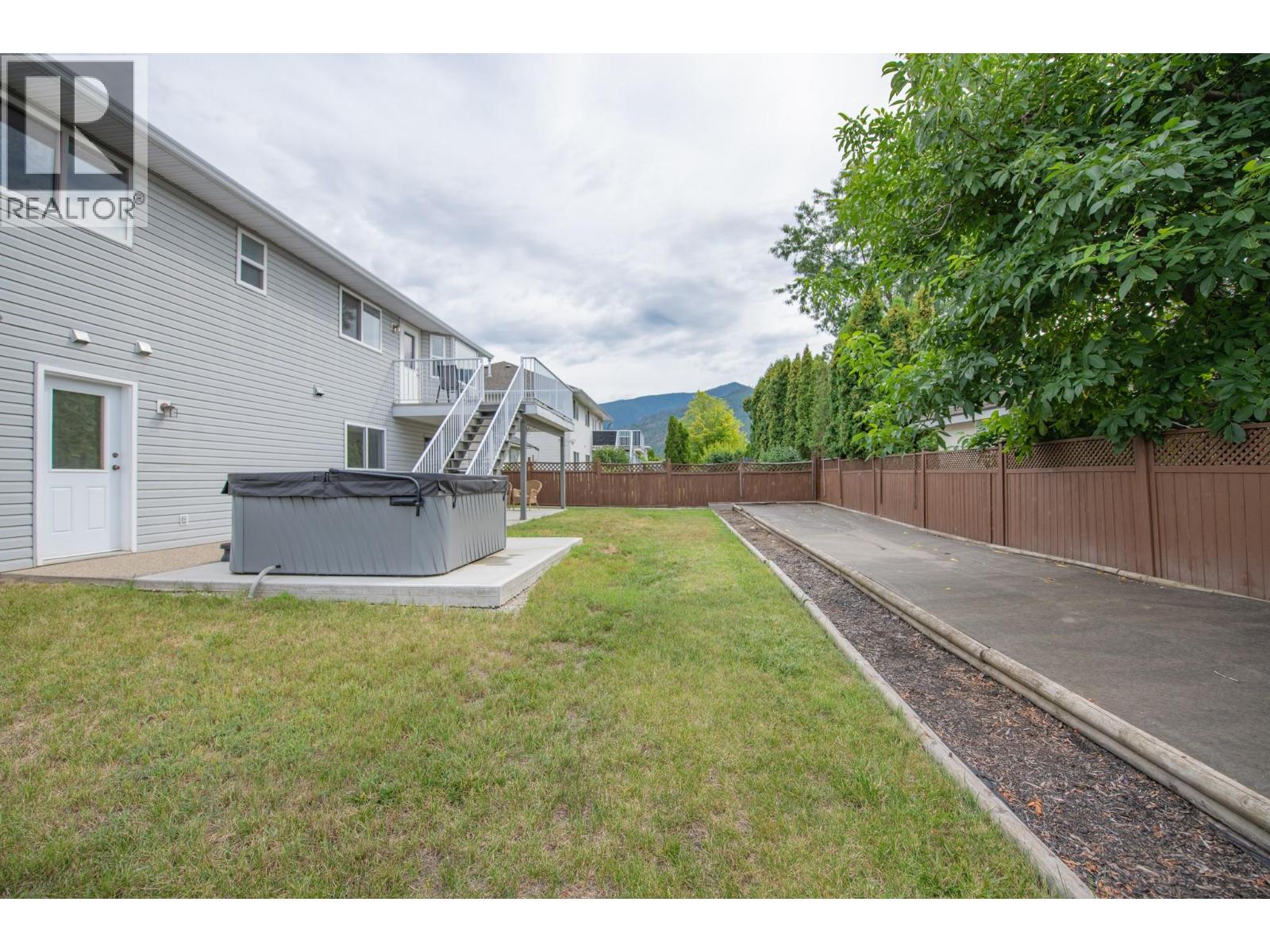 Photo 4 of 2401 Bradley Drive, Armstrong BC