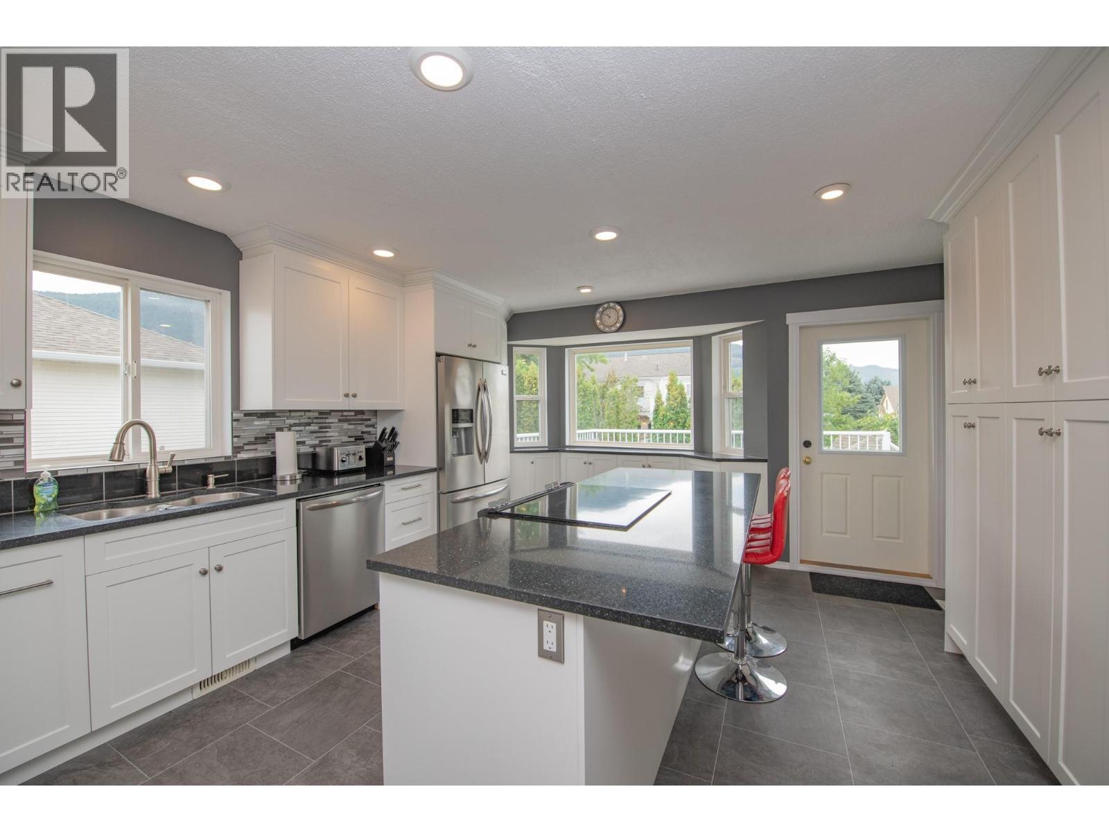 Photo 10 of 2401 Bradley Drive, Armstrong BC