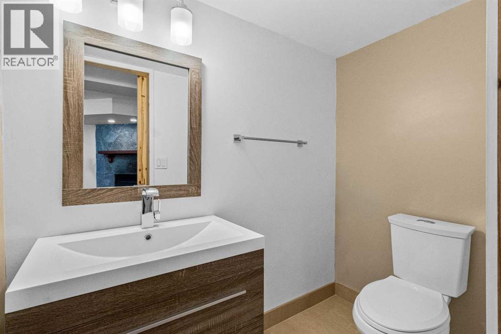 Single Family House 4 Level for Sale in  erin ridge Road SE Erin Woods Calgary 