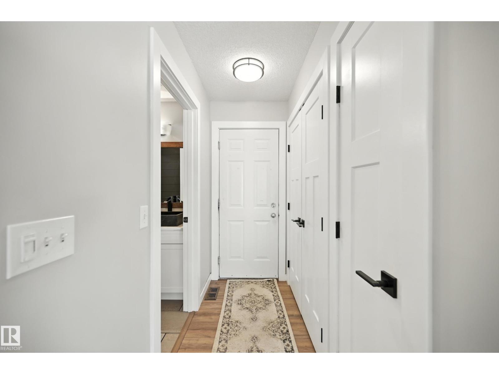 Photo 13 of 30 Westwood Ln, Fort Saskatchewan AB