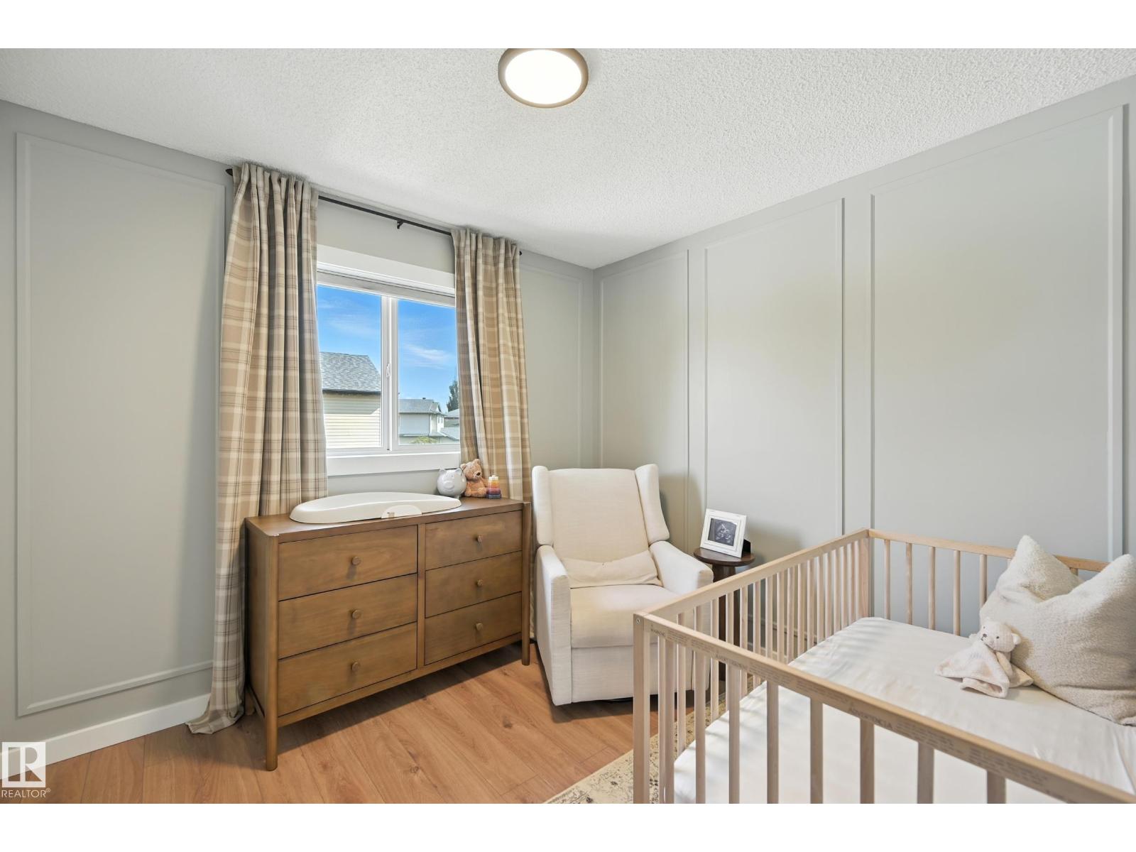 Photo 18 of 30 Westwood Ln, Fort Saskatchewan AB