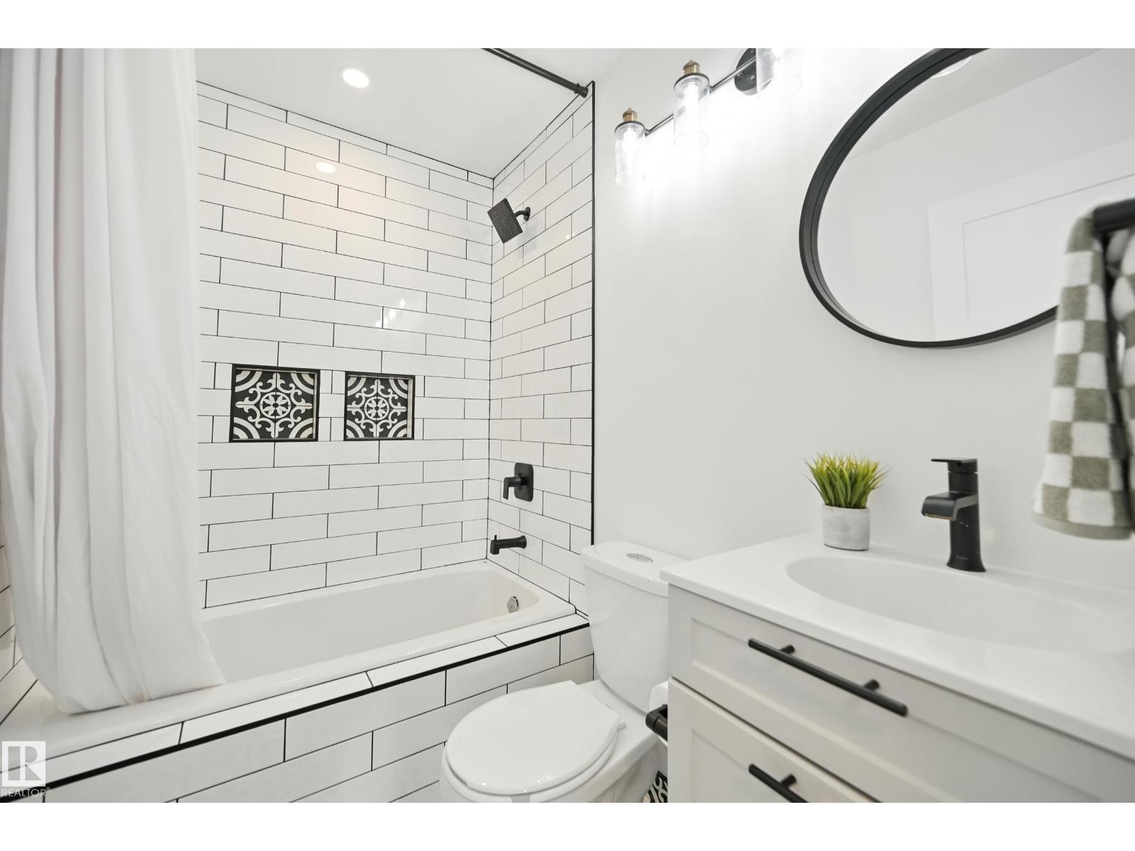 Photo 20 of 30 Westwood Ln, Fort Saskatchewan AB