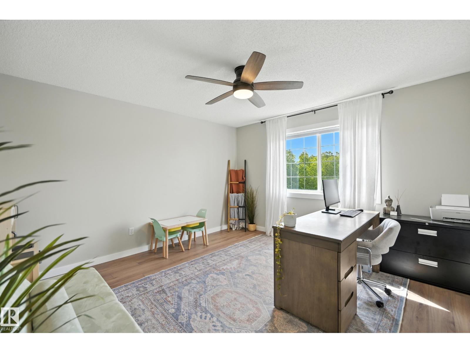 Photo 24 of 30 Westwood Ln, Fort Saskatchewan AB