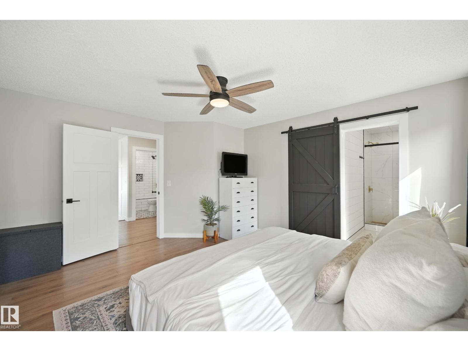 Photo 27 of 30 Westwood Ln, Fort Saskatchewan AB