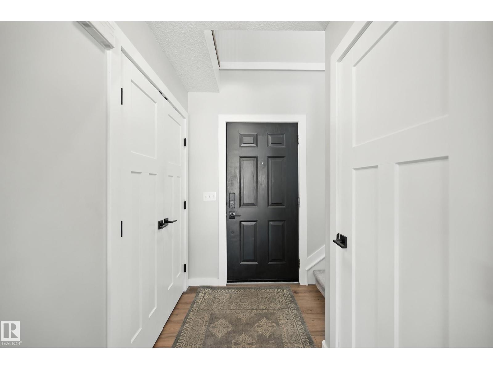 Photo 4 of 30 Westwood Ln, Fort Saskatchewan AB