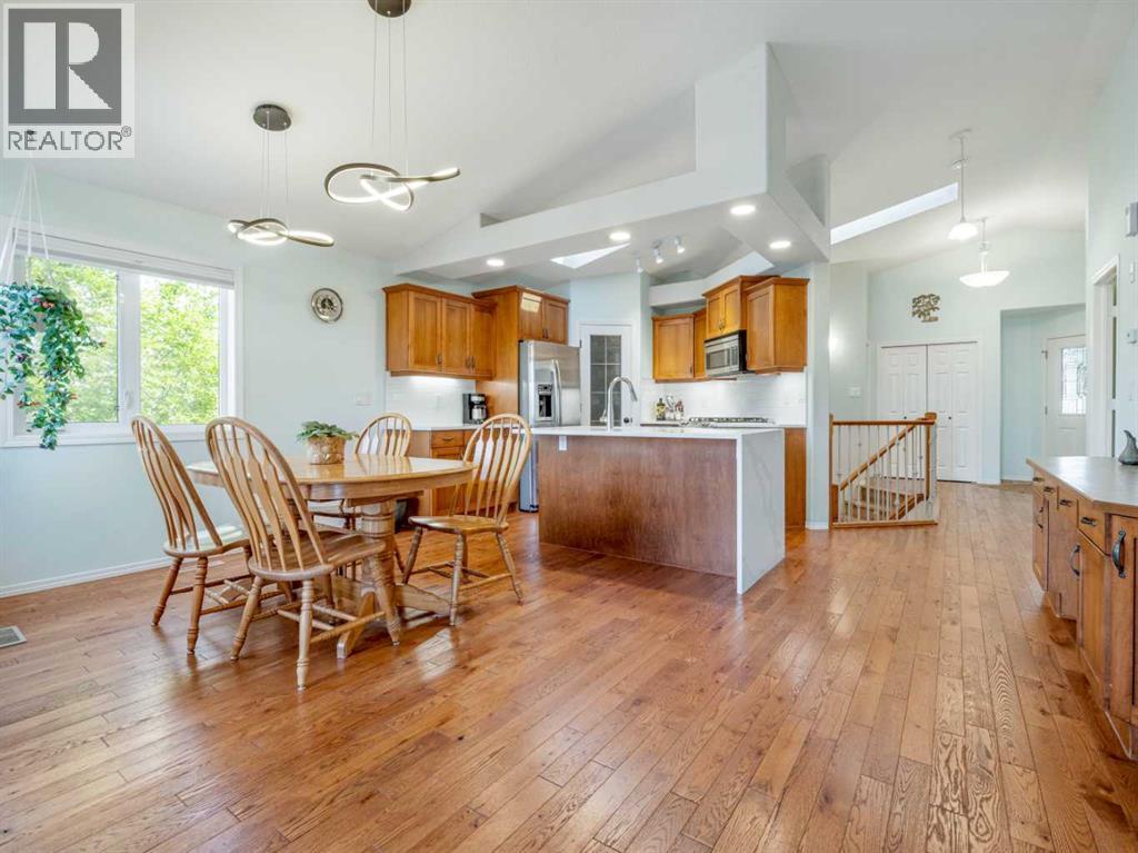Photo 32 of 656 Florence Ho Leong Crescent N, Lethbridge AB