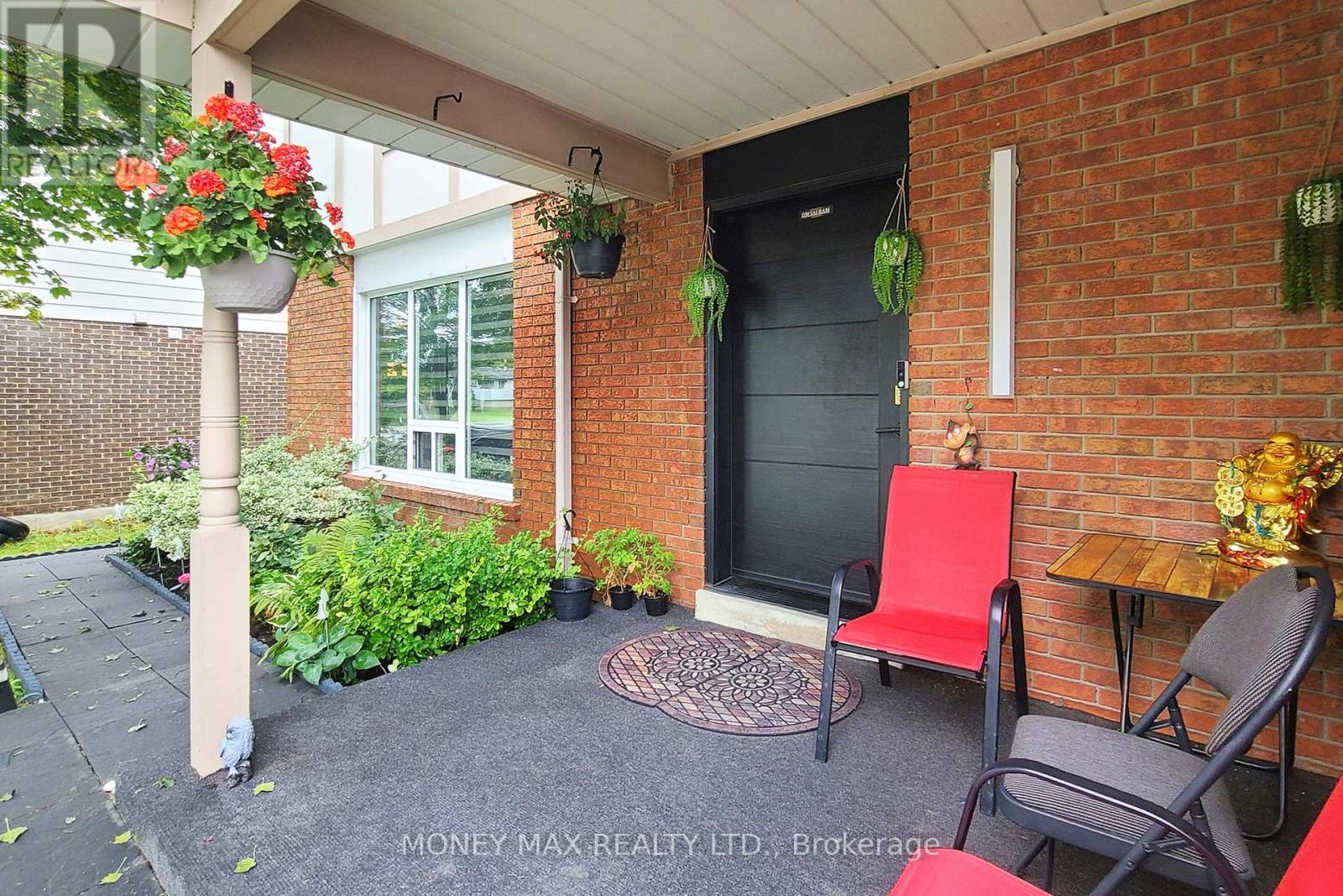 Photo 1 of 95 Elgin Drive, Brampton ON