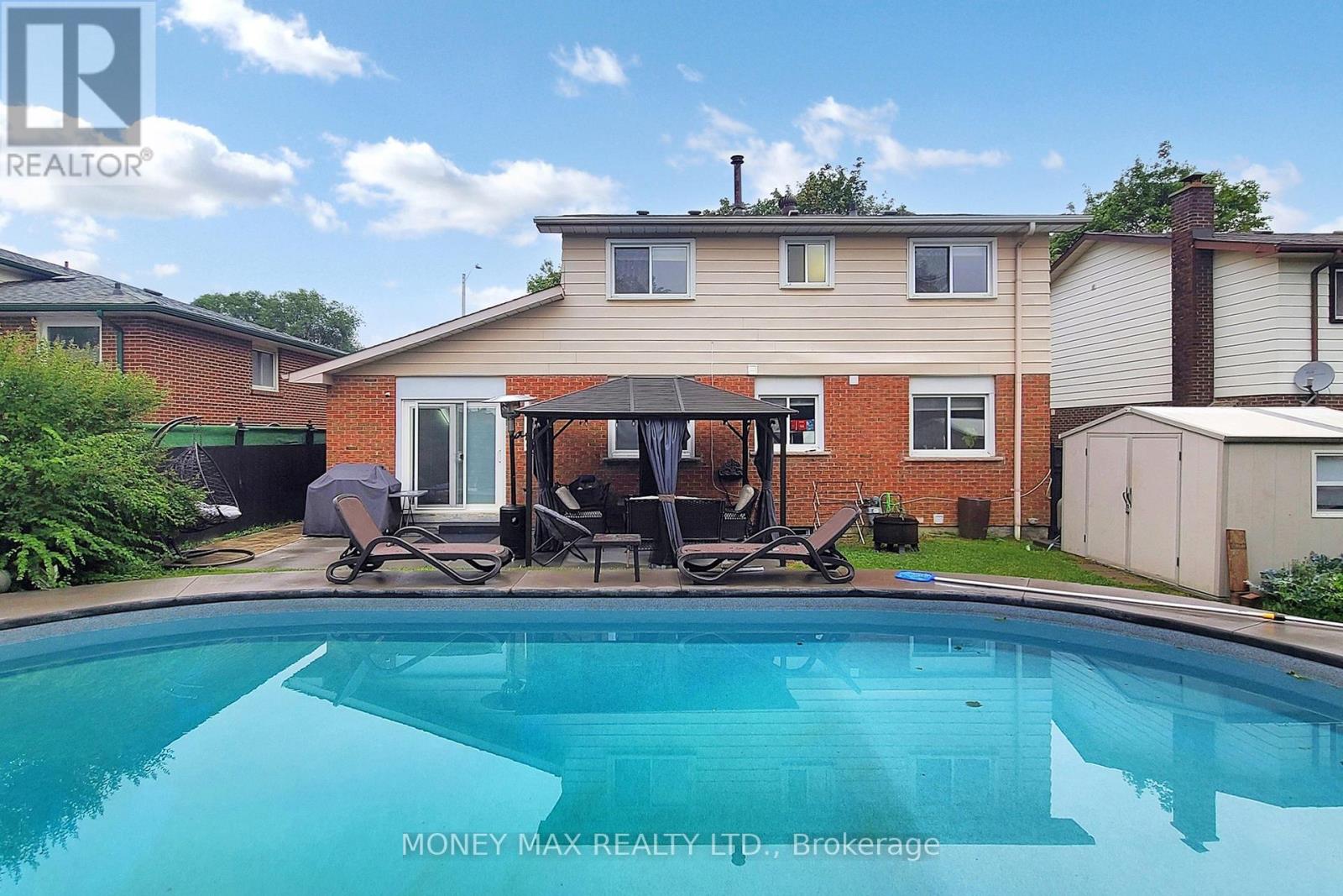 Photo 36 of 95 Elgin Drive, Brampton ON