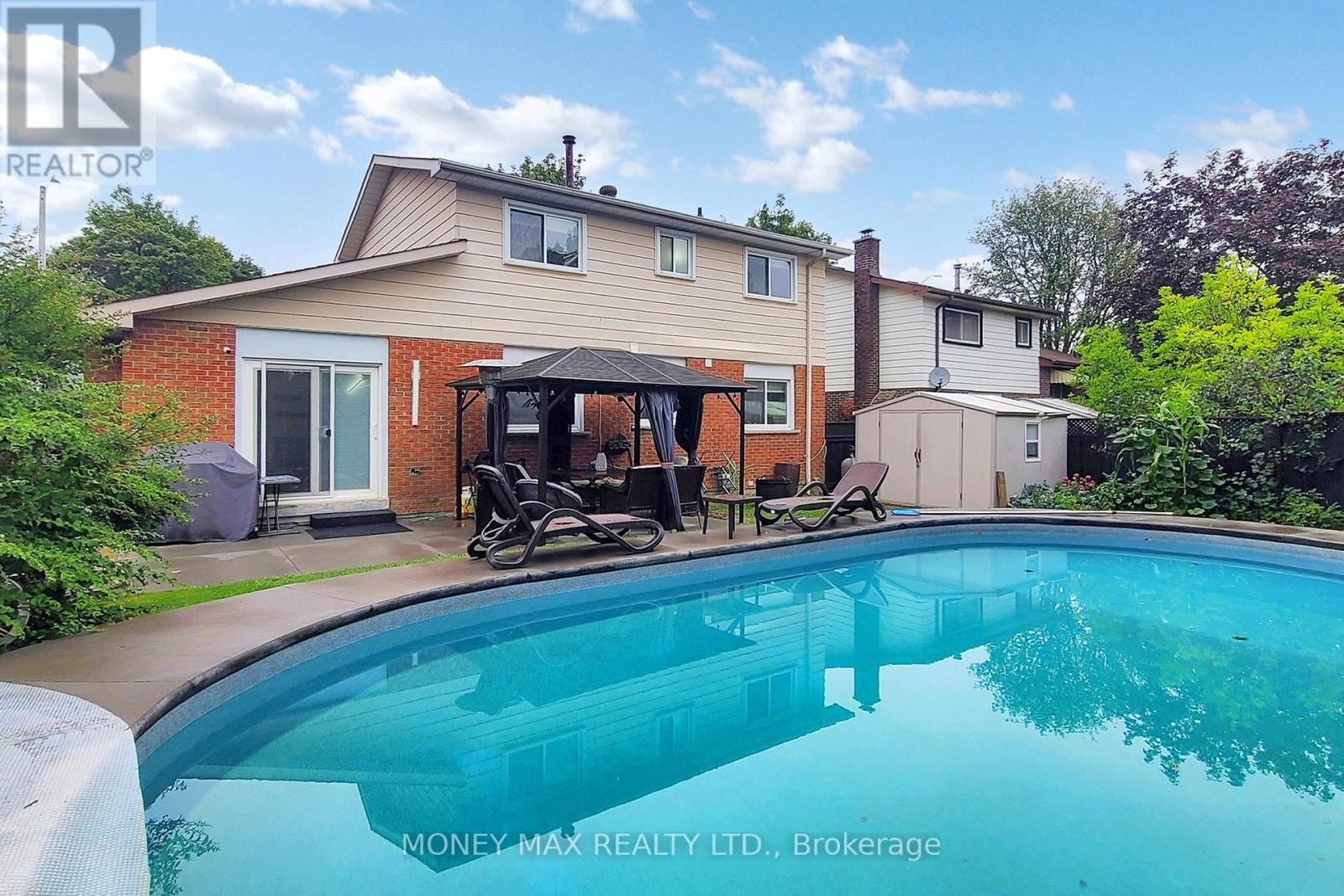 Photo 37 of 95 Elgin Drive, Brampton ON