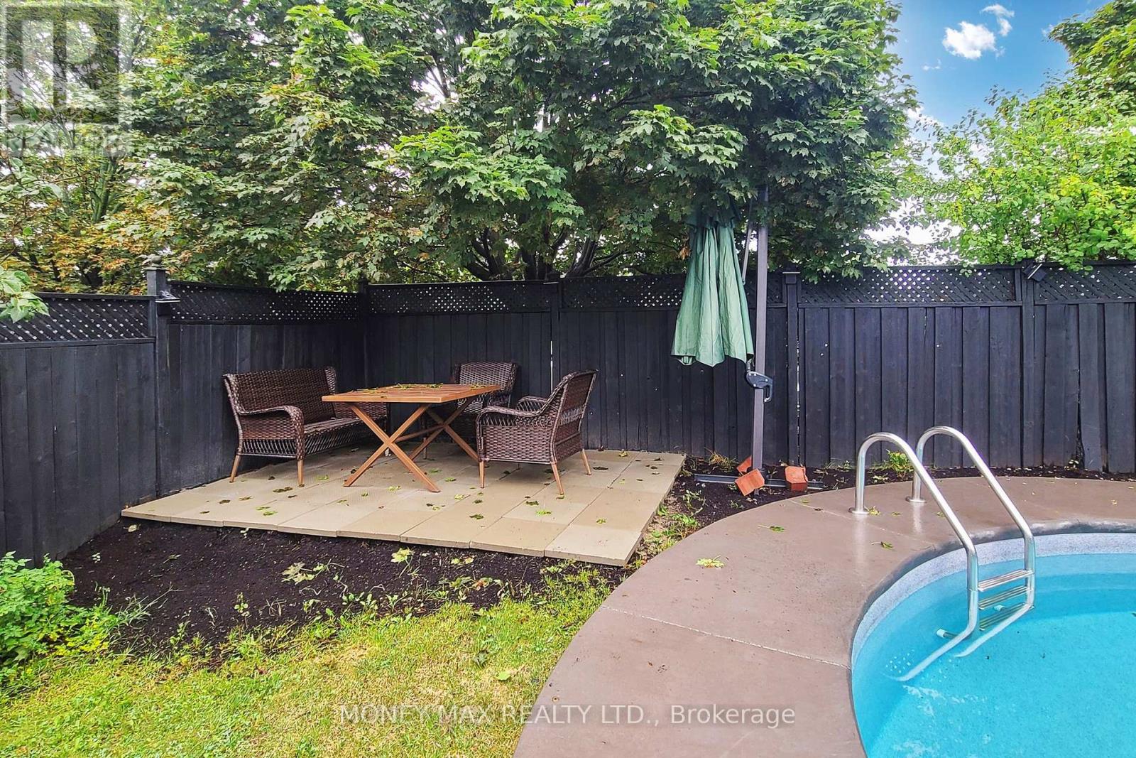 Photo 39 of 95 Elgin Drive, Brampton ON