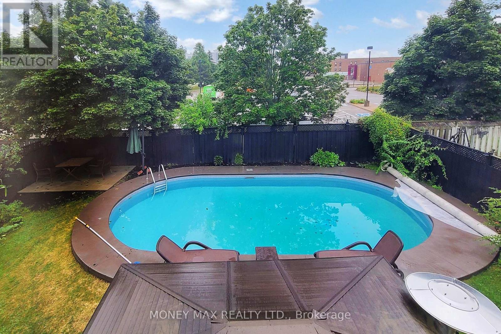 Photo 45 of 95 Elgin Drive, Brampton ON