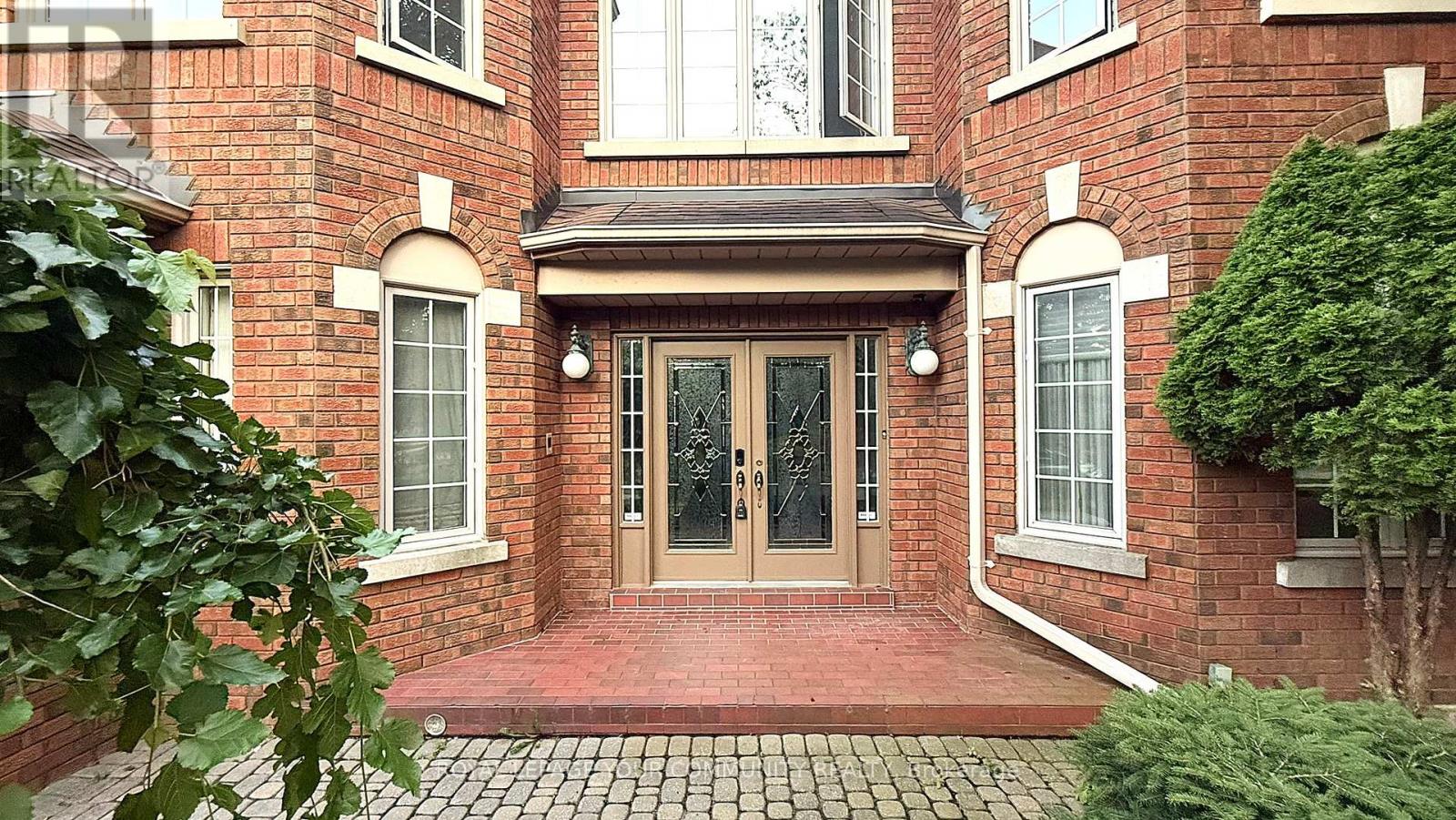 Photo 18 of 7 Crescentview Road, Richmond Hill ON
