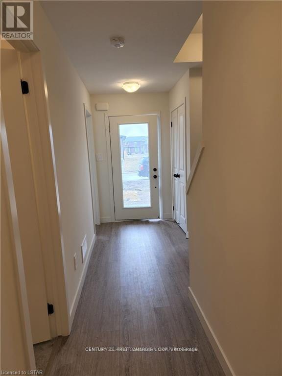 Photo 2 of 44 1781 Henrica Avenue, London North ON