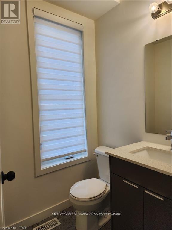 Photo 22 of 44 1781 Henrica Avenue, London North ON