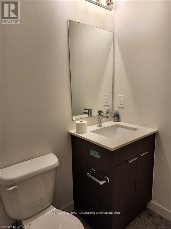 Photo 3 of 44 1781 Henrica Avenue, London North ON