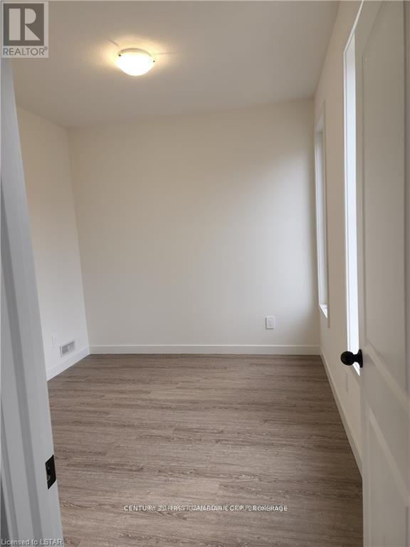 Photo 4 of 44 1781 Henrica Avenue, London North ON