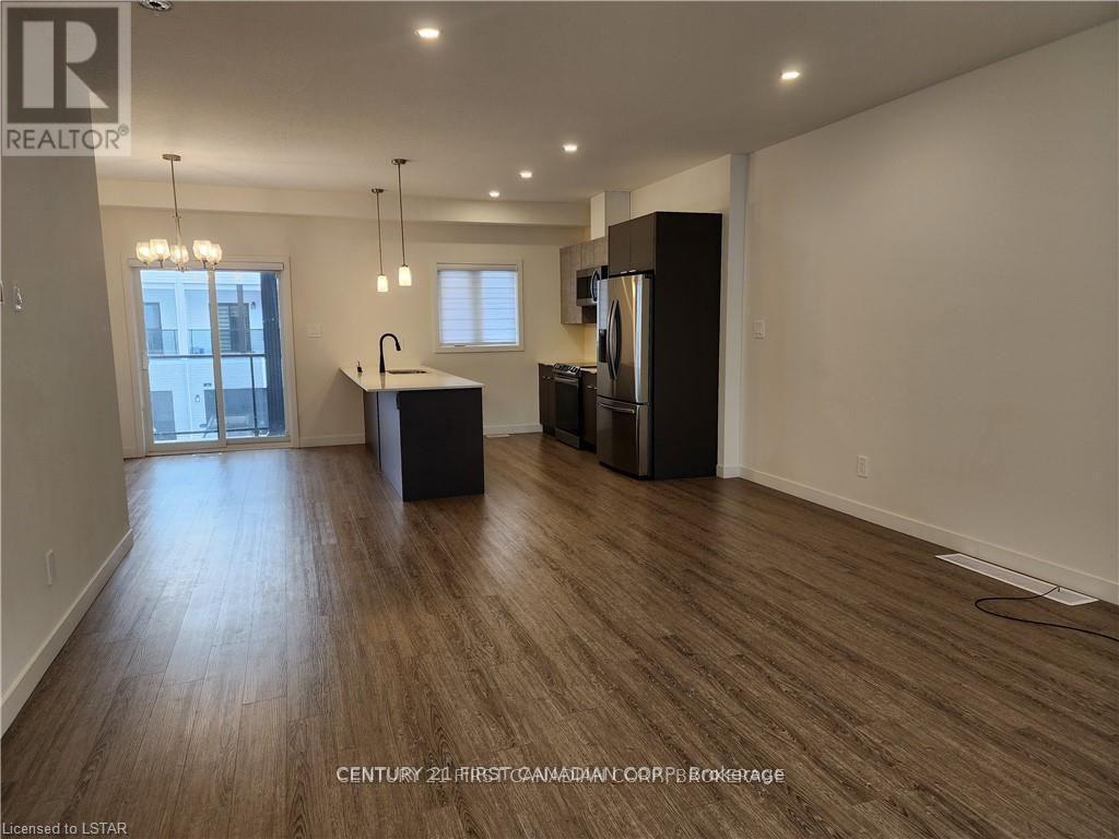 Photo 7 of 44 1781 Henrica Avenue, London North ON