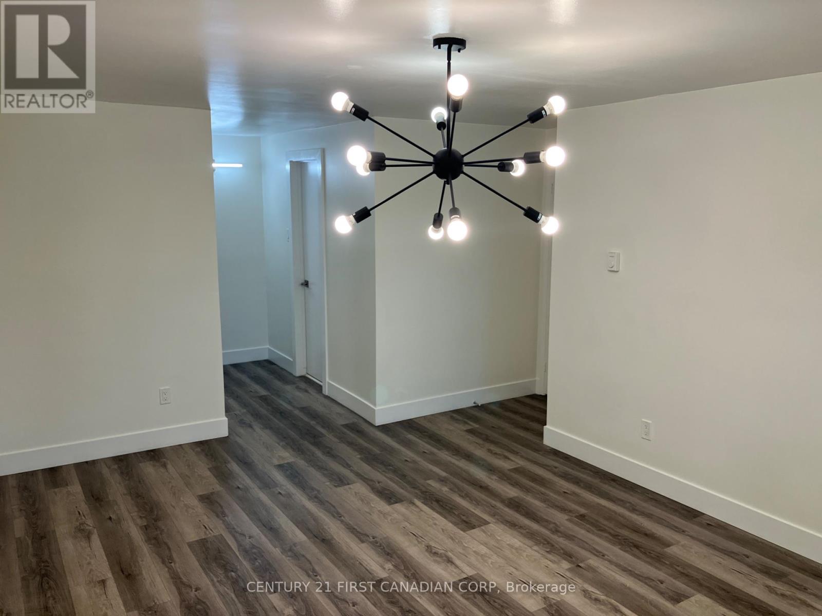 Photo 17 of 36 105 Andover Drive, London South ON