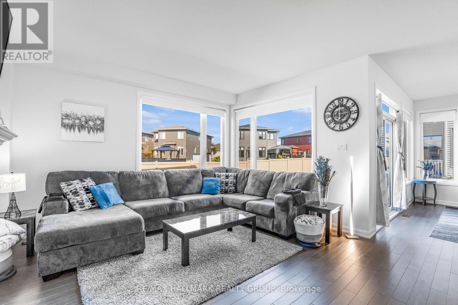 Photo 5 of 364 Sterling Avenue, Clarencerockland ON