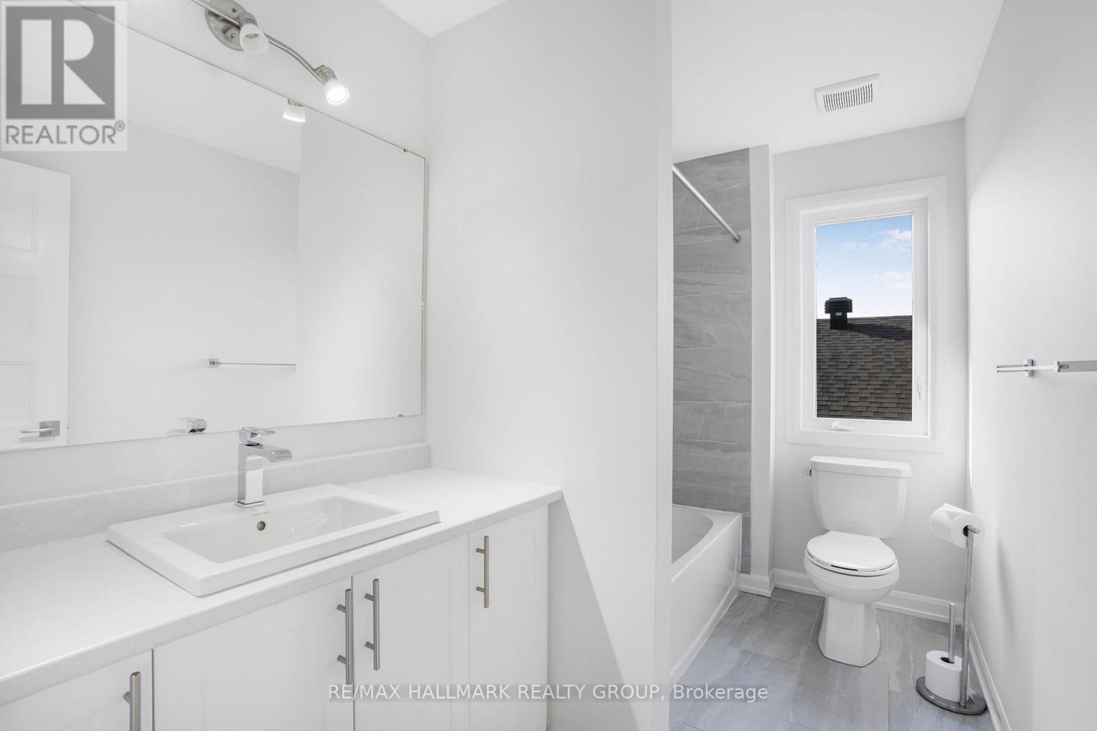 Photo 31 of 364 Sterling Avenue, Clarencerockland ON