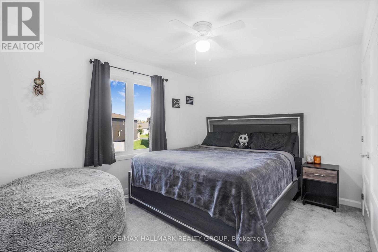 Photo 33 of 364 Sterling Avenue, Clarencerockland ON