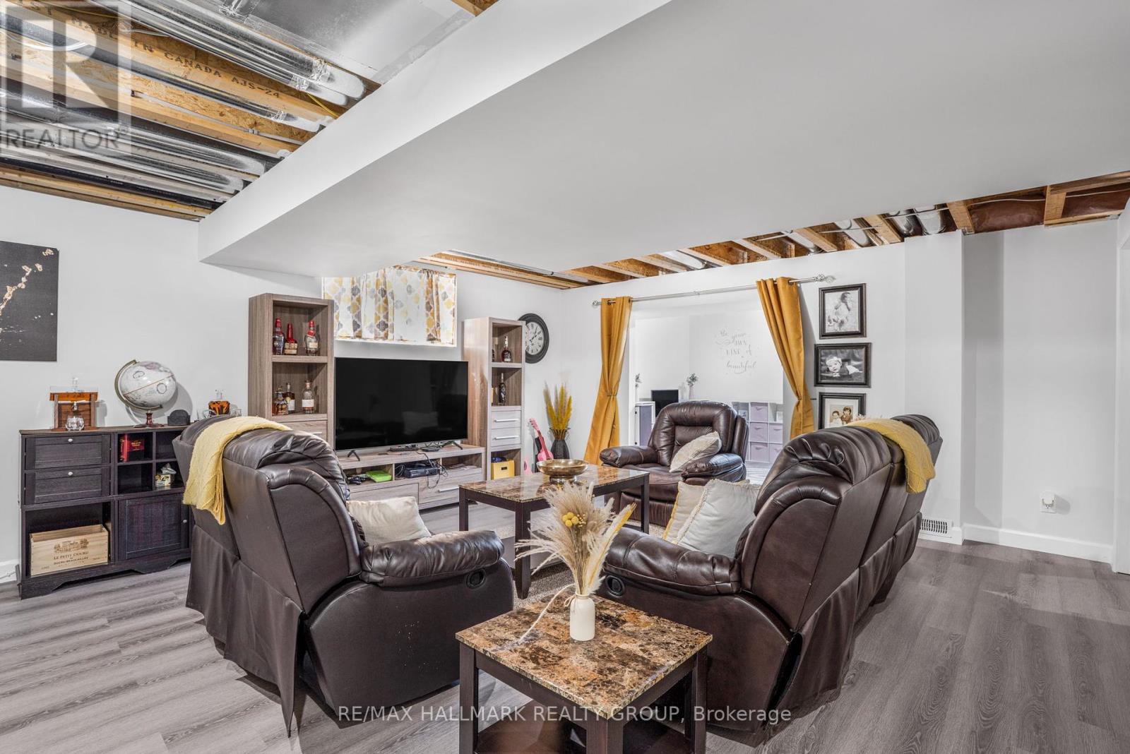 Photo 36 of 364 Sterling Avenue, Clarencerockland ON