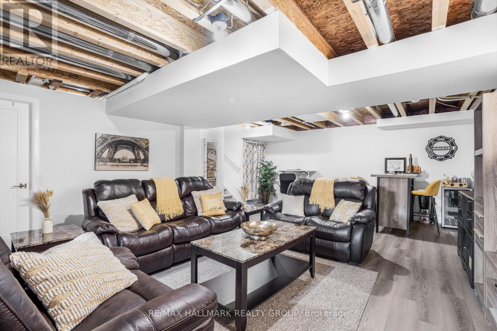 Photo 11 of 364 Sterling Avenue, Clarencerockland ON