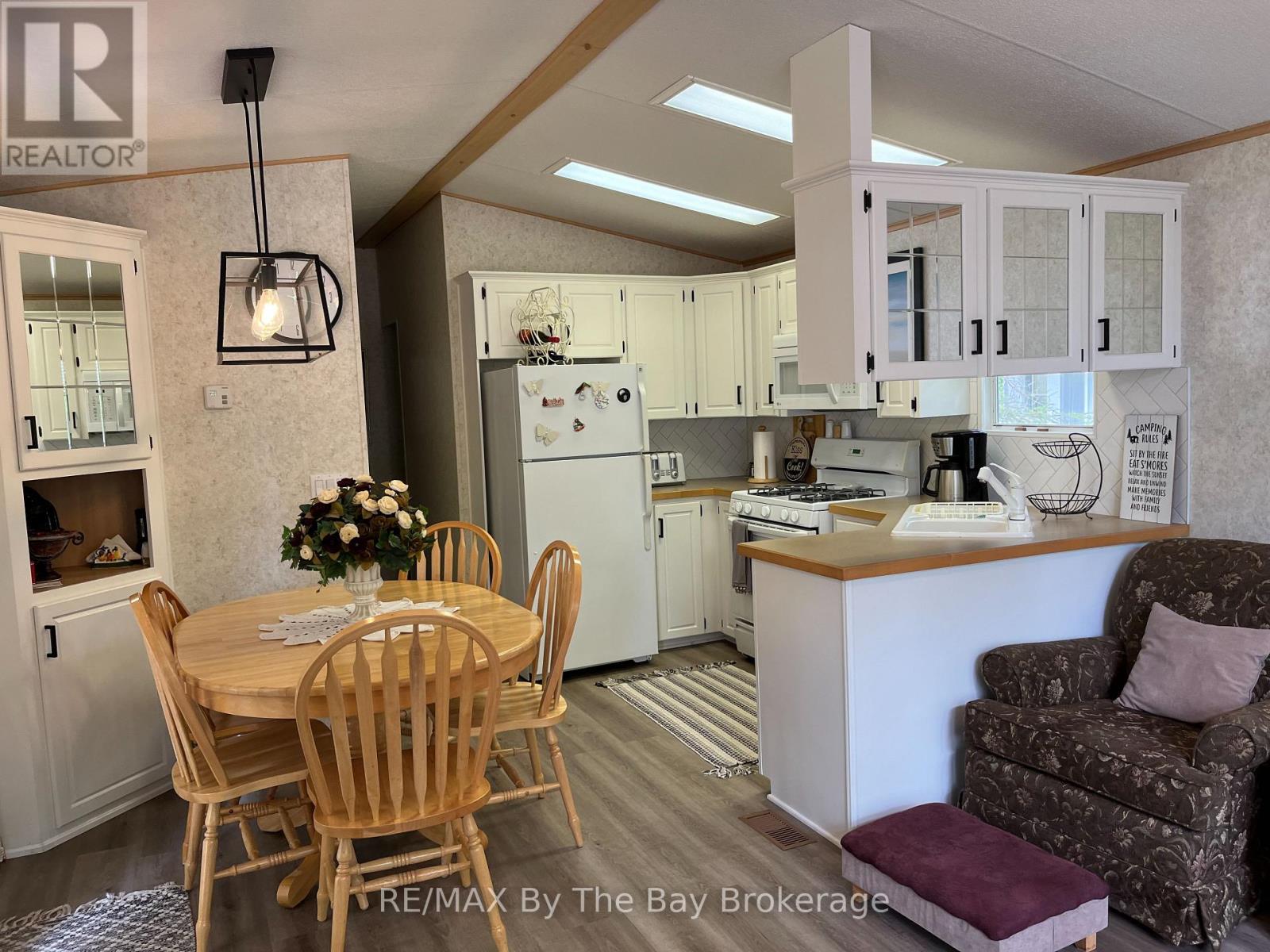 Photo 8 of 247 85 Theme Park Drive, Wasaga Beach ON
