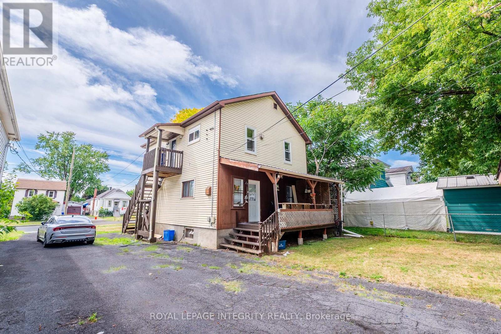 Photo 11 of 12 14 12 Leonia Street, Cornwall ON
