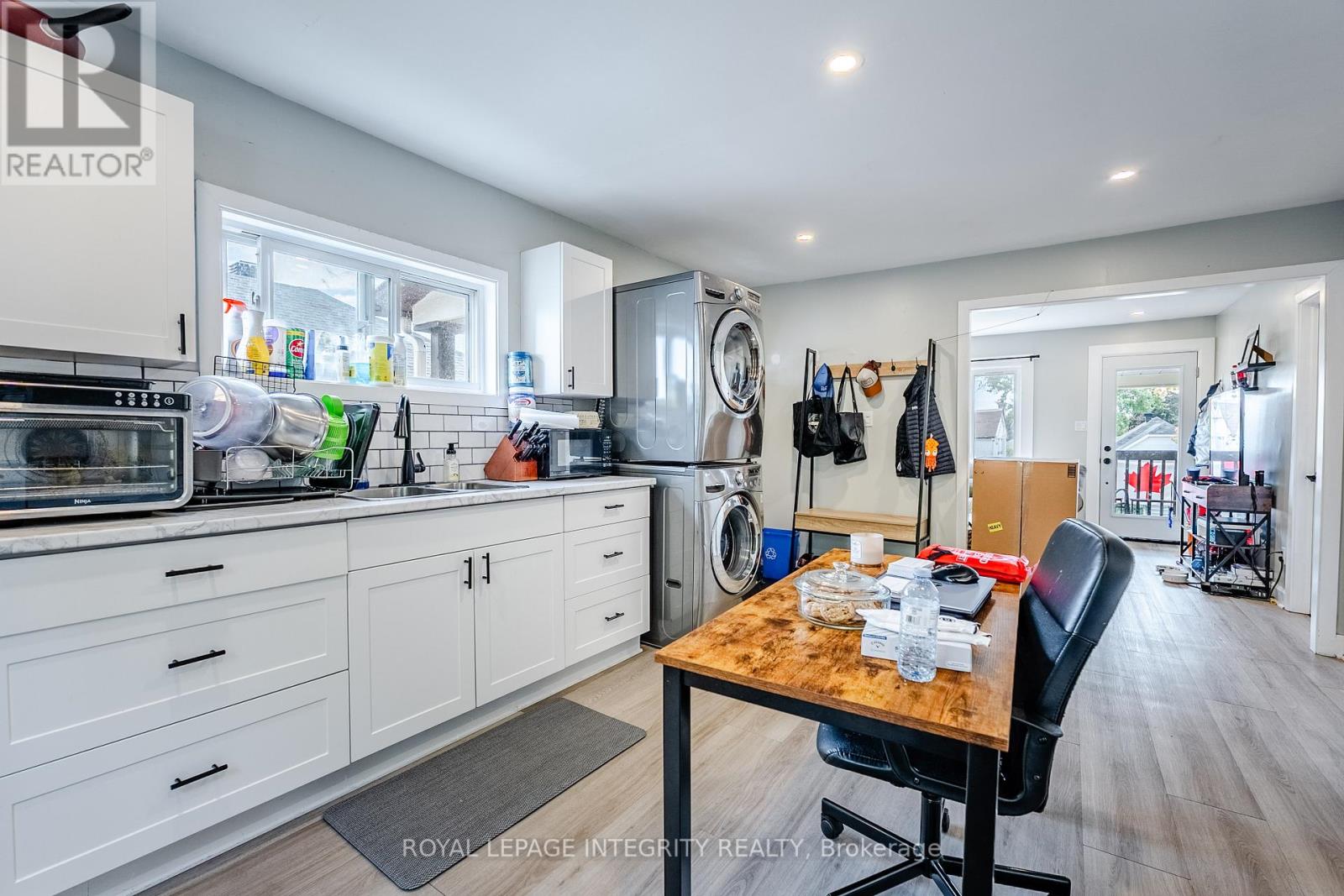 Photo 8 of 12 14 12 Leonia Street, Cornwall ON