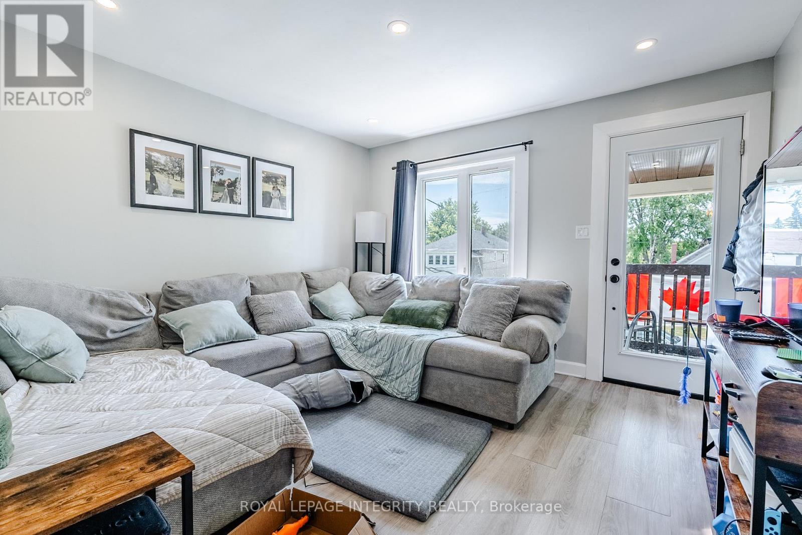 Photo 17 of 12 14 12 Leonia Street, Cornwall ON