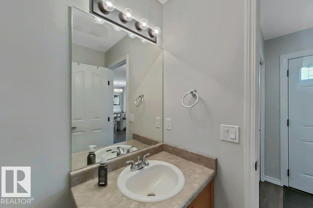 Photo 15 of 3013 49 St, Beaumont AB