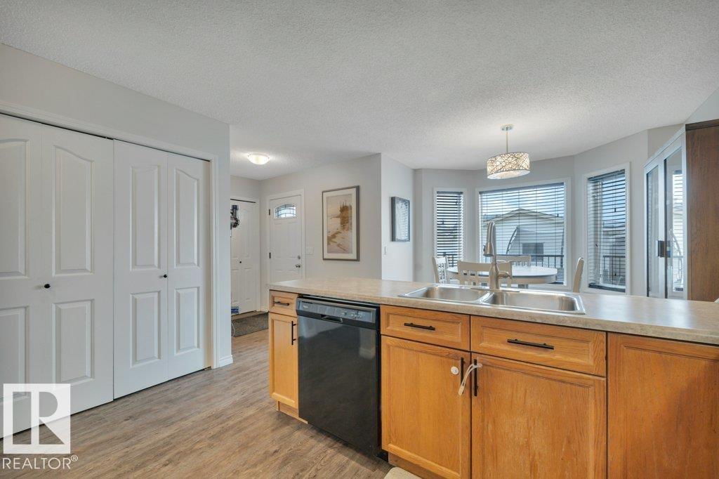 Photo 11 of 3013 49 St, Beaumont AB