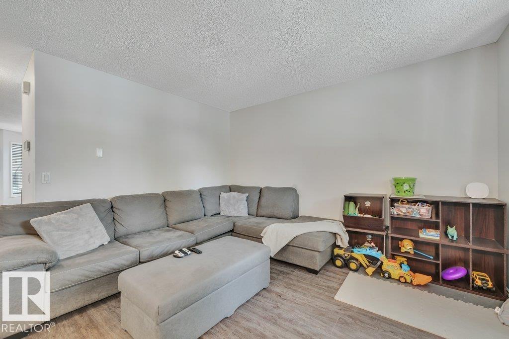 Photo 7 of 3013 49 St, Beaumont AB