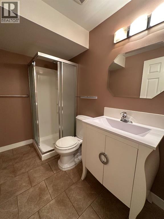 Photo 8 of 91 Covington Close, Calgary AB