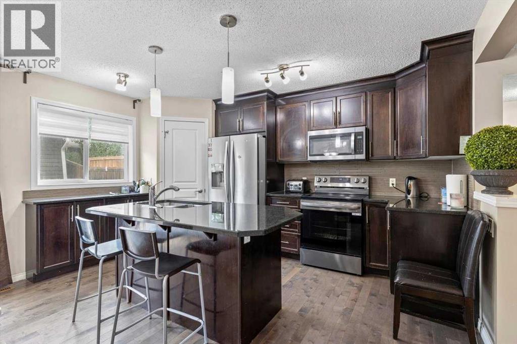 Photo 5 of 81 Auburn Crest Lane Se, Calgary AB