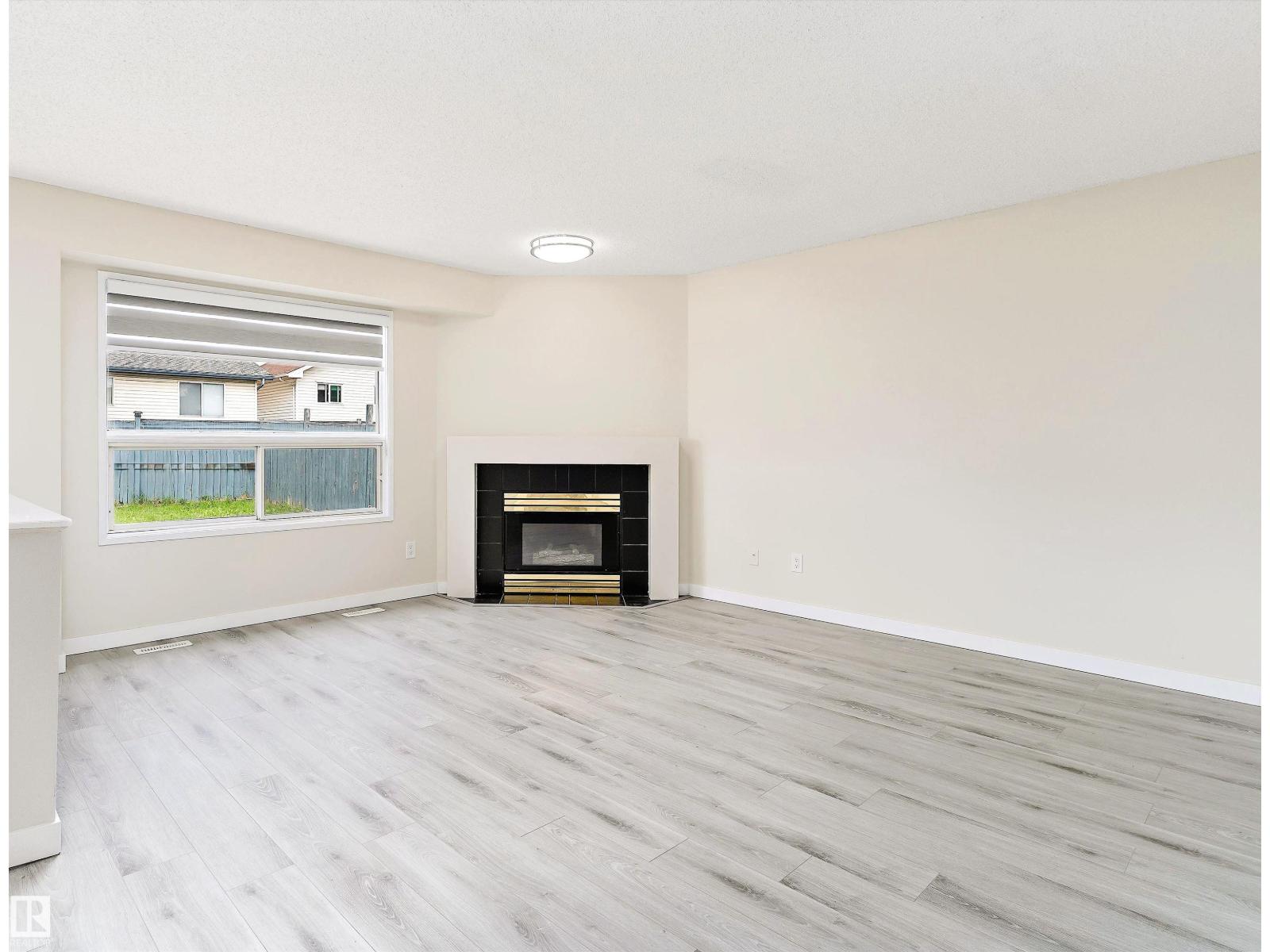 Photo 14 of 12828 144 Av Nw, Edmonton AB