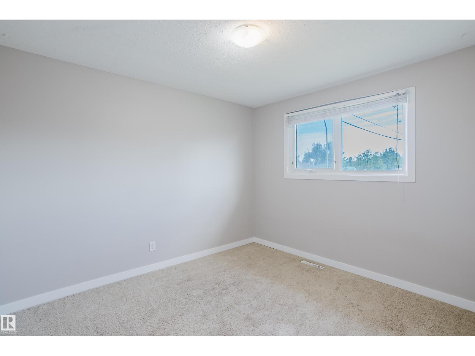 Photo 41 of 13808 135 Av Nw, Edmonton AB