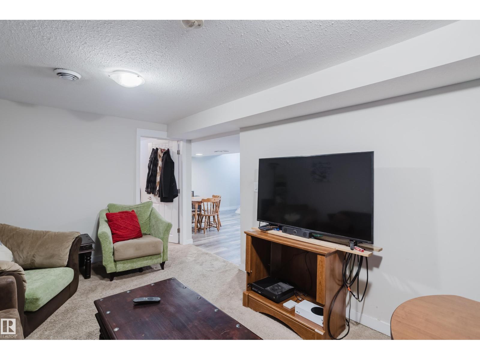 Photo 16 of 13808 135 Av Nw, Edmonton AB