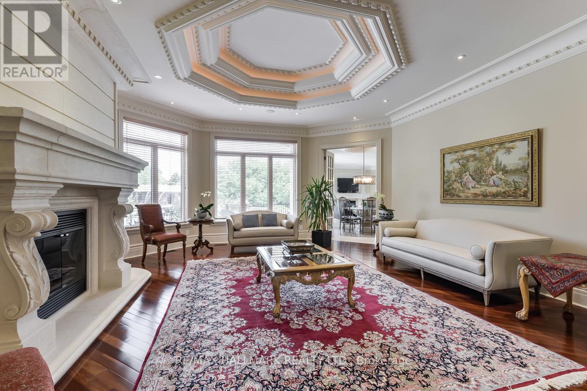 Photo 35 of 776 Woodland Acres Crescent, Vaughan ON
