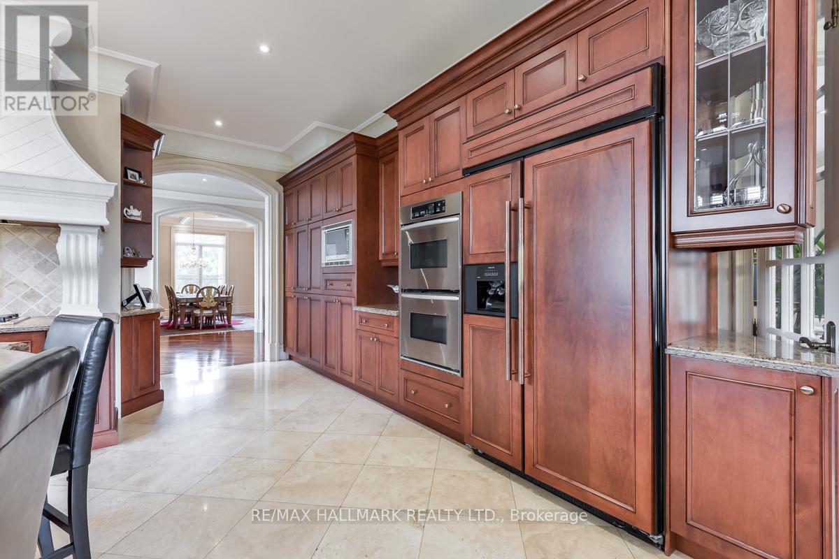 Photo 29 of 776 Woodland Acres Crescent, Vaughan ON