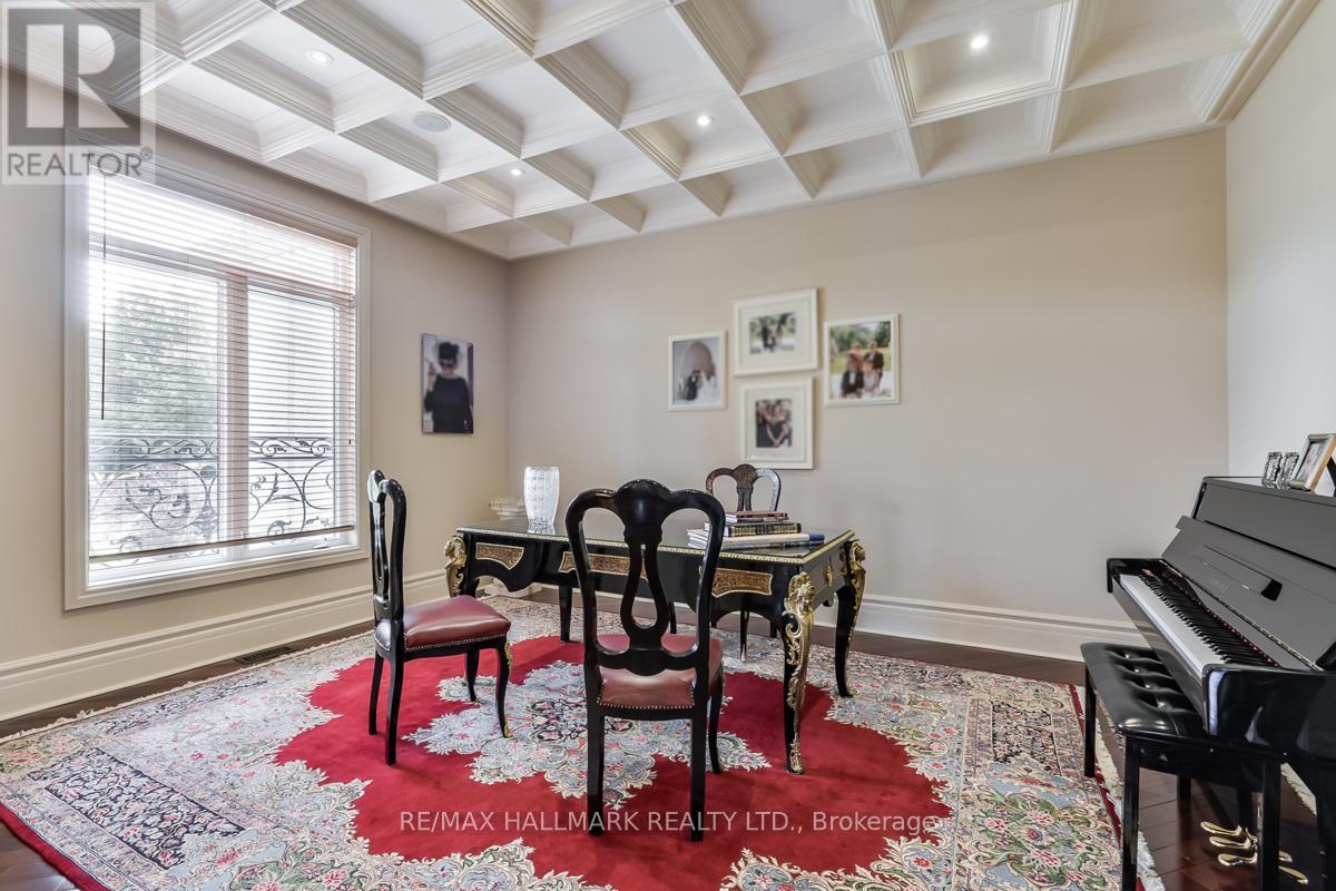 Photo 33 of 776 Woodland Acres Crescent, Vaughan ON