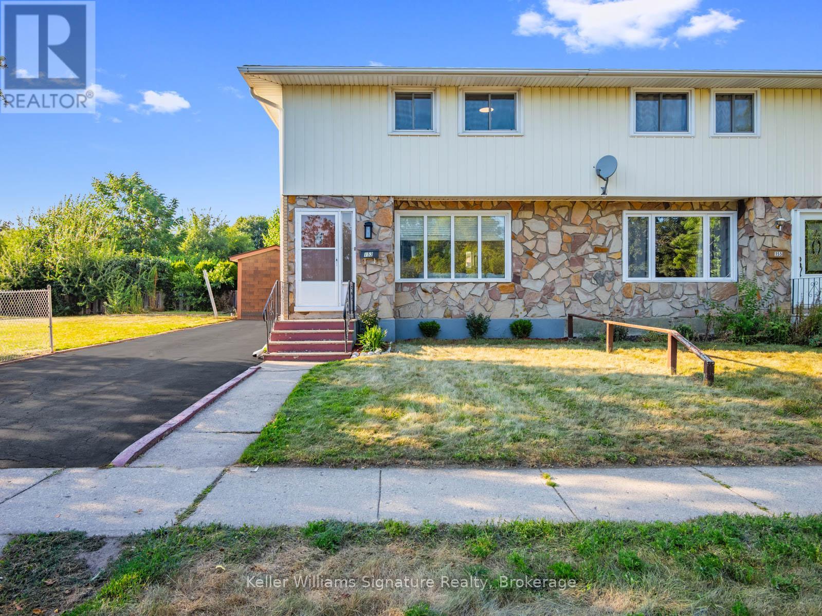 Photo 28 of 153 Dudhope Avenue, Cambridge ON